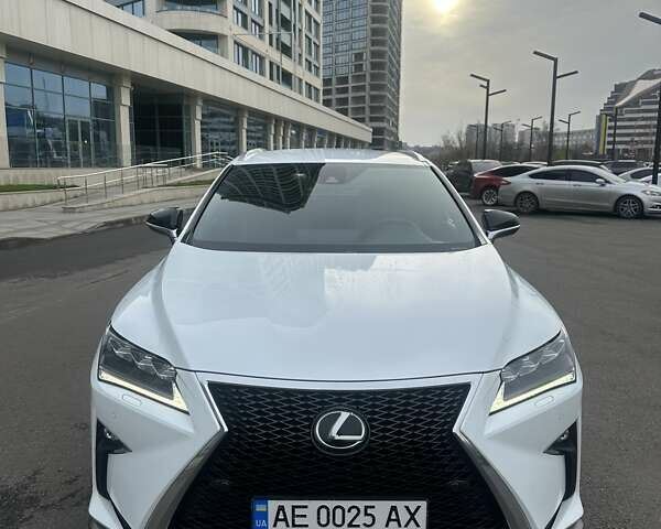 Белый Лексус РХ, объемом двигателя 2 л и пробегом 142 тыс. км за 35500 $, фото 2 на Automoto.ua