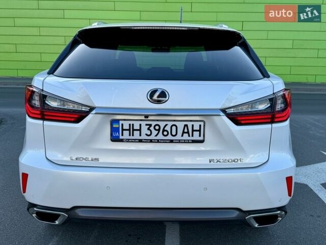 Белый Лексус РХ, объемом двигателя 2 л и пробегом 71 тыс. км за 31900 $, фото 19 на Automoto.ua