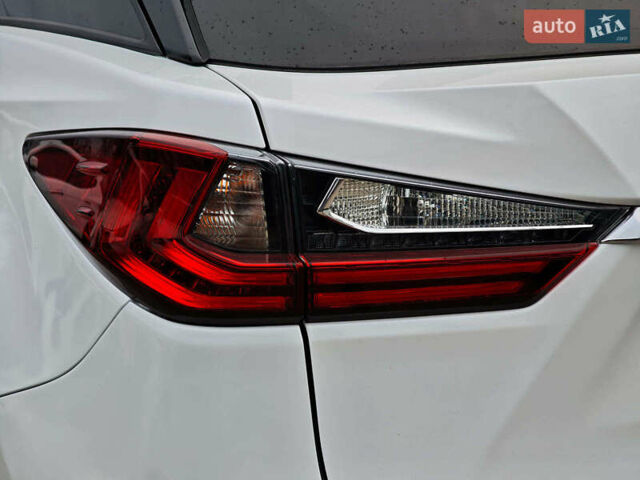 Белый Лексус РХ, объемом двигателя 3.5 л и пробегом 99 тыс. км за 30990 $, фото 9 на Automoto.ua