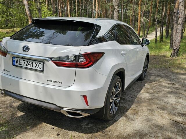 Белый Лексус РХ, объемом двигателя 2 л и пробегом 105 тыс. км за 36550 $, фото 9 на Automoto.ua
