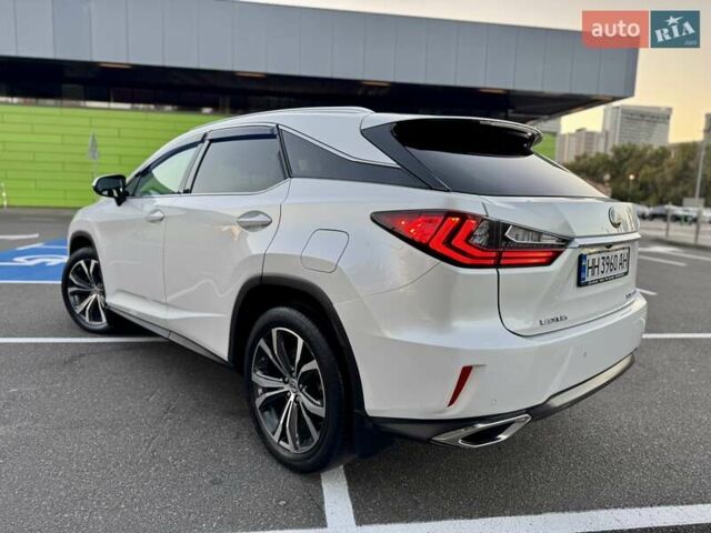 Білий Лексус РХ, об'ємом двигуна 2 л та пробігом 70 тис. км за 32900 $, фото 23 на Automoto.ua