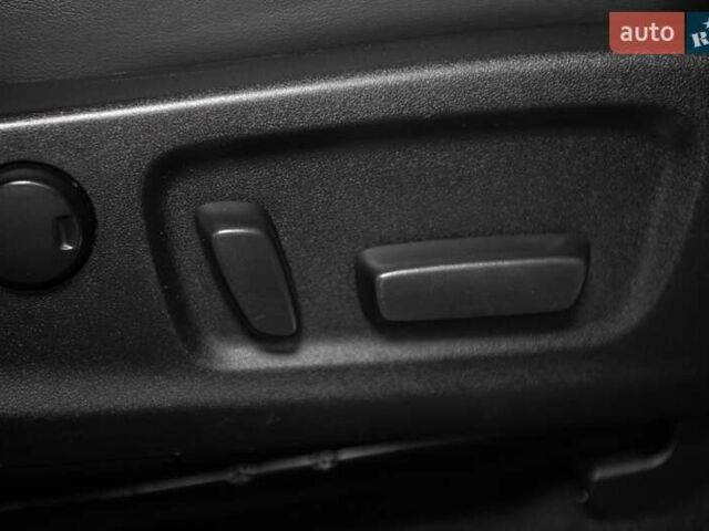 Белый Лексус РХ, объемом двигателя 3.46 л и пробегом 183 тыс. км за 27508 $, фото 35 на Automoto.ua