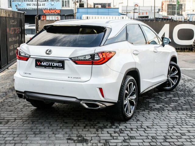 Білий Лексус РХ, об'ємом двигуна 2 л та пробігом 60 тис. км за 45555 $, фото 8 на Automoto.ua