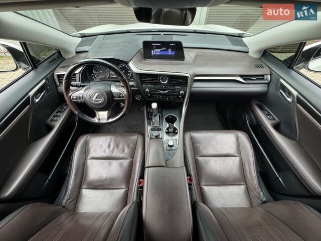 Белый Лексус РХ, объемом двигателя 2 л и пробегом 175 тыс. км за 28500 $, фото 13 на Automoto.ua