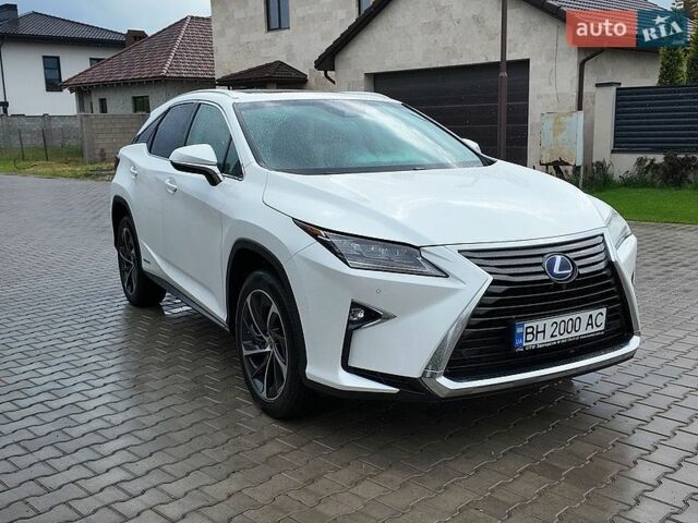 Белый Лексус РХ, объемом двигателя 3.46 л и пробегом 158 тыс. км за 34999 $, фото 1 на Automoto.ua