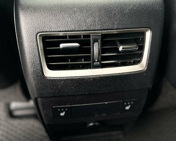 Білий Лексус РХ, об'ємом двигуна 3.46 л та пробігом 163 тис. км за 27000 $, фото 21 на Automoto.ua