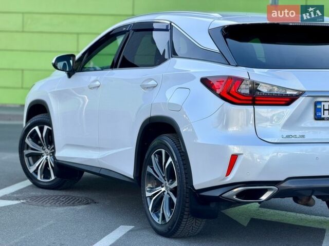 Белый Лексус РХ, объемом двигателя 2 л и пробегом 71 тыс. км за 31900 $, фото 25 на Automoto.ua