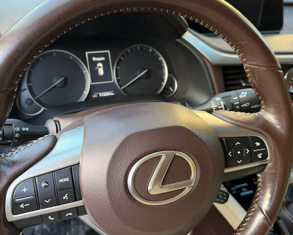 Білий Лексус РХ, об'ємом двигуна 2 л та пробігом 113 тис. км за 29000 $, фото 6 на Automoto.ua