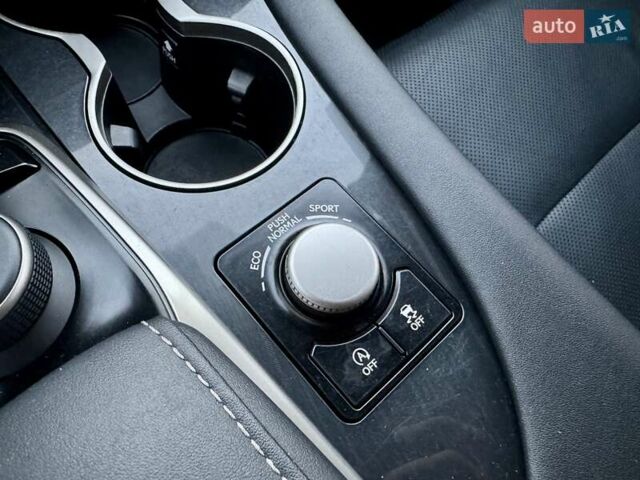 Білий Лексус РХ, об'ємом двигуна 2 л та пробігом 70 тис. км за 32900 $, фото 58 на Automoto.ua