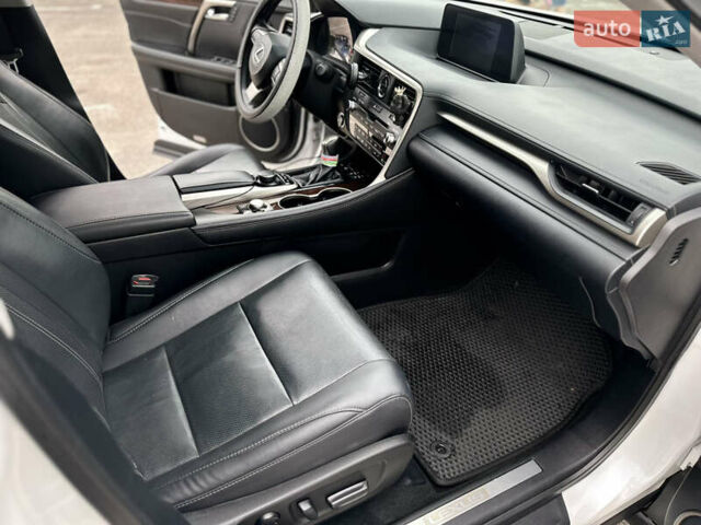 Білий Лексус РХ, об'ємом двигуна 3.46 л та пробігом 163 тис. км за 27000 $, фото 25 на Automoto.ua