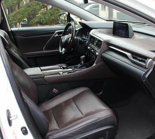 Білий Лексус РХ, об'ємом двигуна 2 л та пробігом 117 тис. км за 31500 $, фото 12 на Automoto.ua