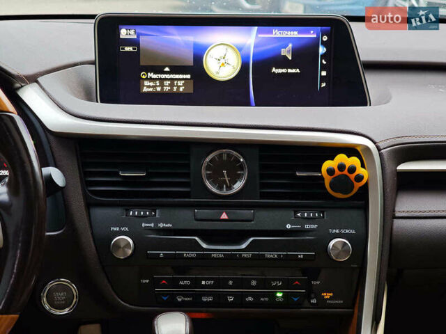 Белый Лексус РХ, объемом двигателя 3.5 л и пробегом 99 тыс. км за 30990 $, фото 15 на Automoto.ua