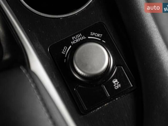 Белый Лексус РХ, объемом двигателя 3.46 л и пробегом 183 тыс. км за 27508 $, фото 53 на Automoto.ua