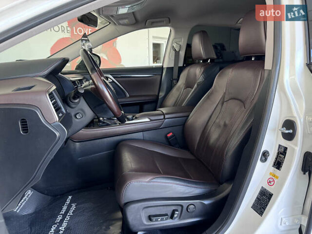 Білий Лексус РХ, об'ємом двигуна 2 л та пробігом 179 тис. км за 29990 $, фото 58 на Automoto.ua