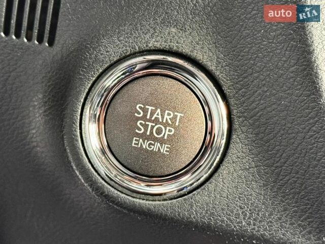 Білий Лексус РХ, об'ємом двигуна 2 л та пробігом 279 тис. км за 26900 $, фото 46 на Automoto.ua