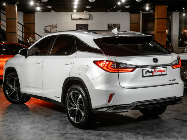 Білий Лексус РХ, об'ємом двигуна 3 л та пробігом 39 тис. км за 49900 $, фото 4 на Automoto.ua