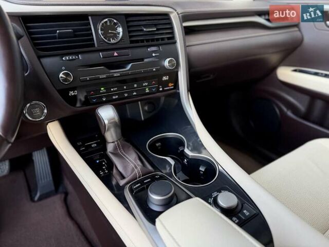 Белый Лексус РХ, объемом двигателя 2 л и пробегом 123 тыс. км за 28200 $, фото 22 на Automoto.ua