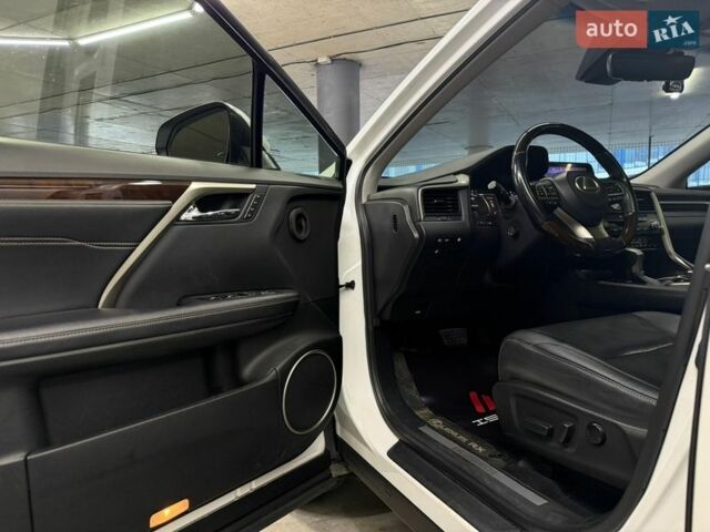 Білий Лексус РХ, об'ємом двигуна 3.46 л та пробігом 106 тис. км за 36900 $, фото 20 на Automoto.ua