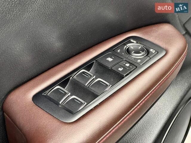 Білий Лексус РХ, об'ємом двигуна 2 л та пробігом 279 тис. км за 26900 $, фото 20 на Automoto.ua