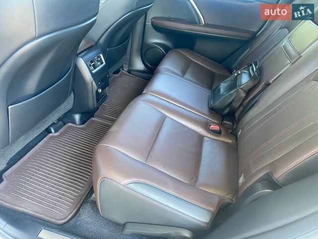 Білий Лексус РХ, об'ємом двигуна 2 л та пробігом 153 тис. км за 27500 $, фото 12 на Automoto.ua