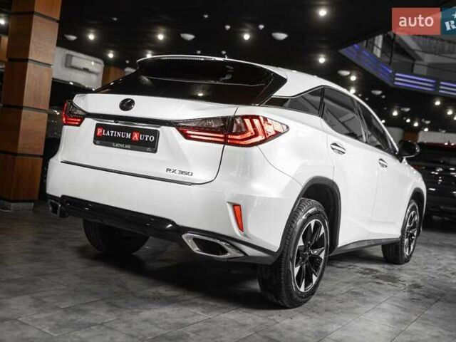 Белый Лексус РХ, объемом двигателя 3.46 л и пробегом 183 тыс. км за 27508 $, фото 1 на Automoto.ua