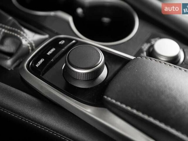 Белый Лексус РХ, объемом двигателя 3.46 л и пробегом 183 тыс. км за 27508 $, фото 31 на Automoto.ua