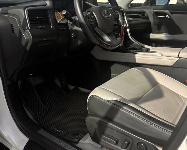 Белый Лексус РХ, объемом двигателя 3.46 л и пробегом 104 тыс. км за 32900 $, фото 11 на Automoto.ua