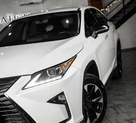 Белый Лексус РХ, объемом двигателя 3.46 л и пробегом 183 тыс. км за 27508 $, фото 7 на Automoto.ua