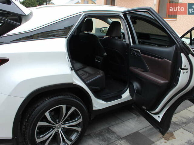 Білий Лексус РХ, об'ємом двигуна 2 л та пробігом 117 тис. км за 31500 $, фото 14 на Automoto.ua