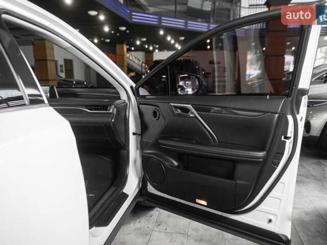 Белый Лексус РХ, объемом двигателя 3.46 л и пробегом 183 тыс. км за 27508 $, фото 37 на Automoto.ua