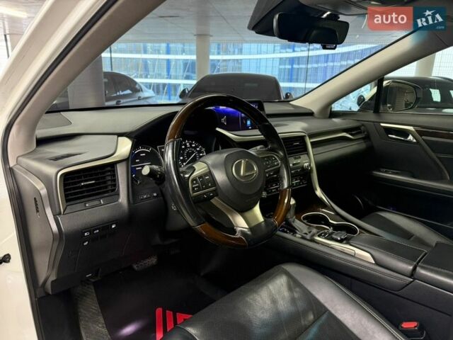 Білий Лексус РХ, об'ємом двигуна 3.46 л та пробігом 106 тис. км за 36900 $, фото 18 на Automoto.ua