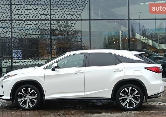 Білий Лексус РХ, об'ємом двигуна 2 л та пробігом 184 тис. км за 28879 $, фото 2 на Automoto.ua