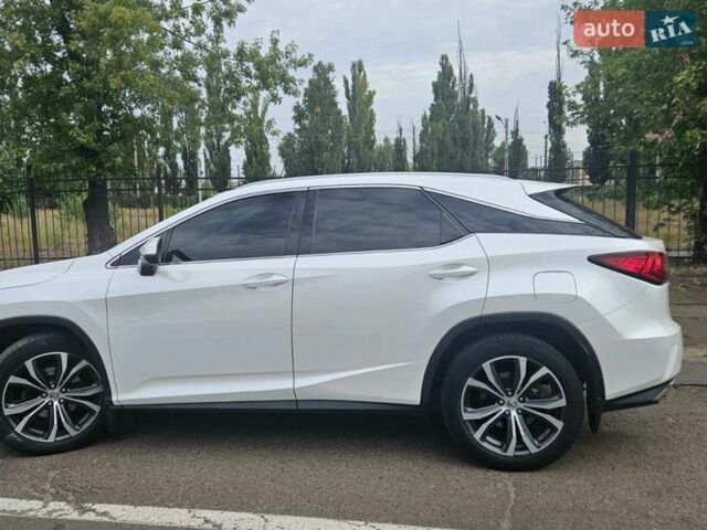 Белый Лексус РХ, объемом двигателя 2 л и пробегом 175 тыс. км за 28000 $, фото 2 на Automoto.ua