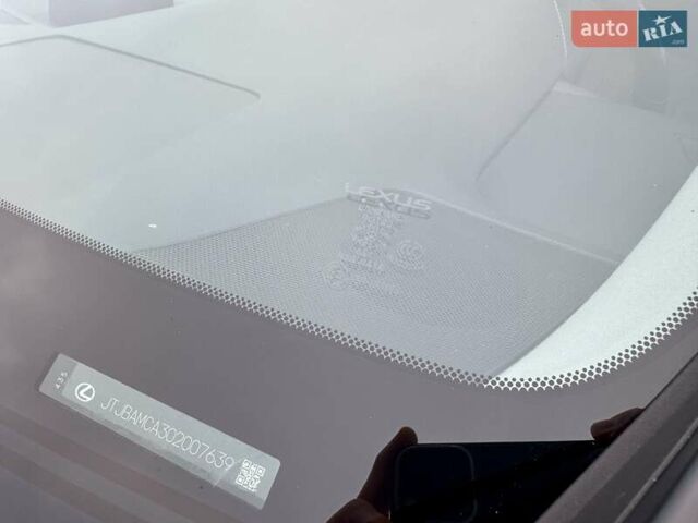 Білий Лексус РХ, об'ємом двигуна 2 л та пробігом 70 тис. км за 32900 $, фото 27 на Automoto.ua