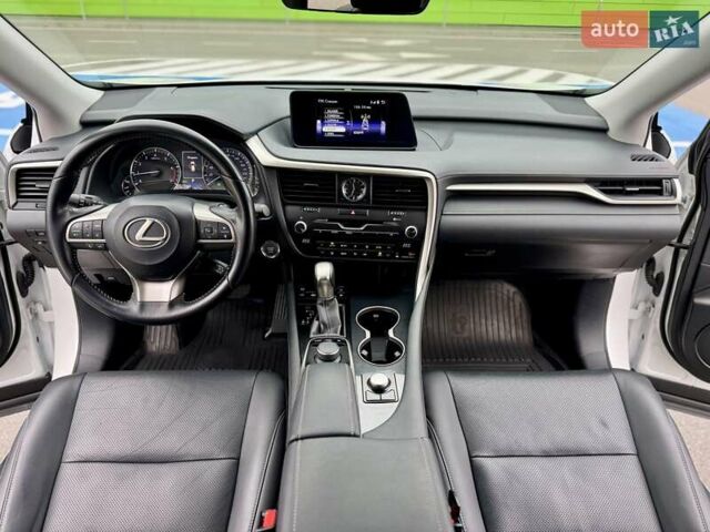 Білий Лексус РХ, об'ємом двигуна 2 л та пробігом 70 тис. км за 32900 $, фото 52 на Automoto.ua