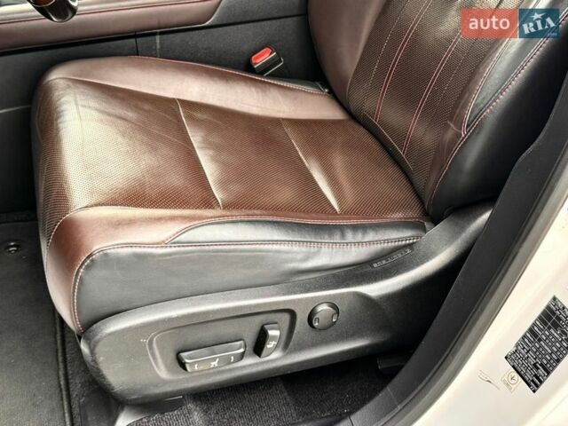 Білий Лексус РХ, об'ємом двигуна 2 л та пробігом 279 тис. км за 26900 $, фото 24 на Automoto.ua