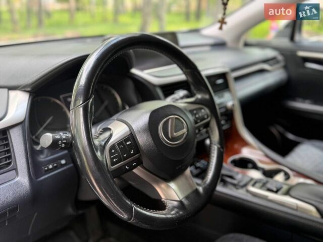 Білий Лексус РХ, об'ємом двигуна 3.46 л та пробігом 193 тис. км за 27990 $, фото 16 на Automoto.ua