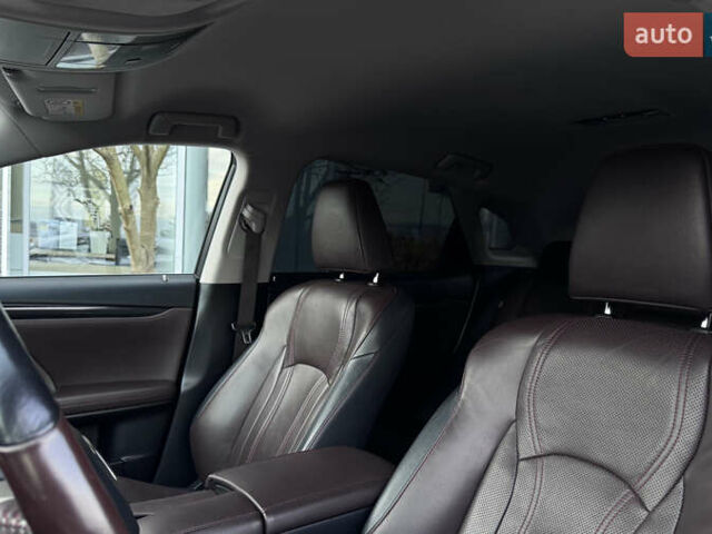 Білий Лексус РХ, об'ємом двигуна 2 л та пробігом 179 тис. км за 29990 $, фото 51 на Automoto.ua