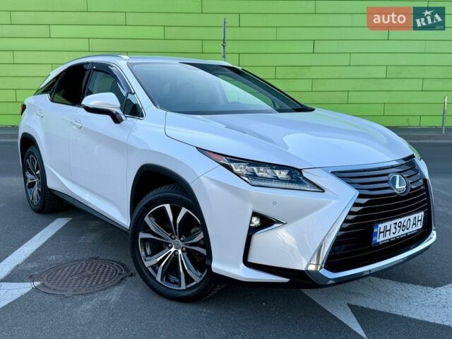 Белый Лексус РХ, объемом двигателя 2 л и пробегом 71 тыс. км за 31900 $, фото 7 на Automoto.ua