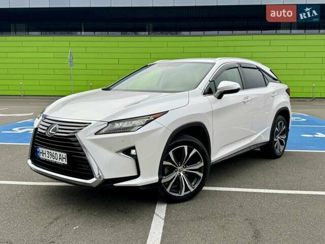 Білий Лексус РХ, об'ємом двигуна 2 л та пробігом 70 тис. км за 32900 $, фото 1 на Automoto.ua