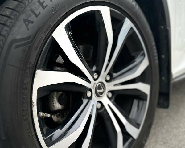 Білий Лексус РХ, об'ємом двигуна 3.46 л та пробігом 163 тис. км за 27000 $, фото 13 на Automoto.ua