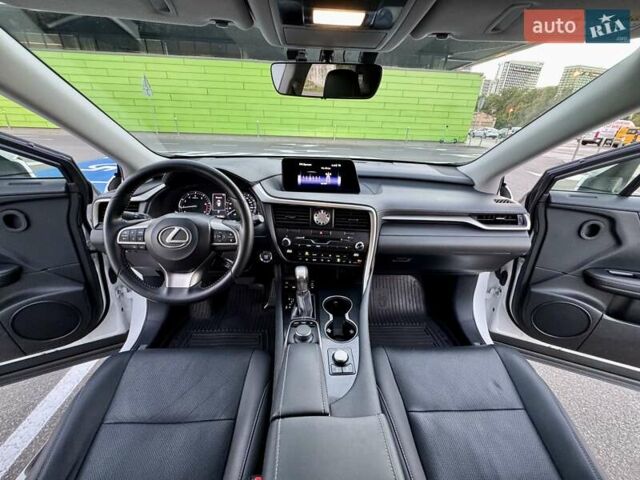 Білий Лексус РХ, об'ємом двигуна 2 л та пробігом 70 тис. км за 32900 $, фото 46 на Automoto.ua
