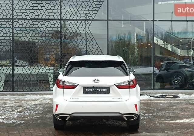 Білий Лексус РХ, об'ємом двигуна 2 л та пробігом 184 тис. км за 28879 $, фото 3 на Automoto.ua