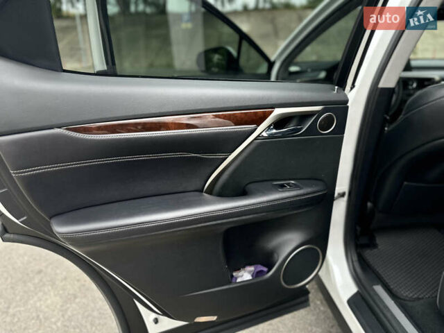 Білий Лексус РХ, об'ємом двигуна 3.46 л та пробігом 163 тис. км за 27000 $, фото 17 на Automoto.ua