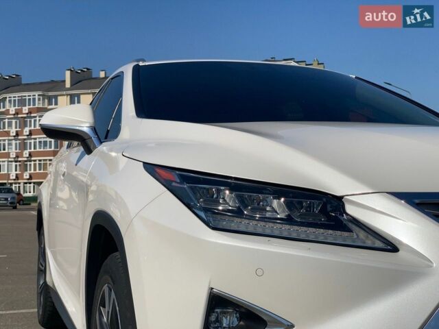 Білий Лексус РХ, об'ємом двигуна 2 л та пробігом 99 тис. км за 30000 $, фото 4 на Automoto.ua