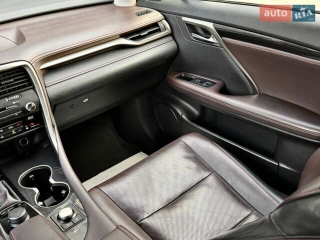 Білий Лексус РХ, об'ємом двигуна 2 л та пробігом 279 тис. км за 26900 $, фото 38 на Automoto.ua