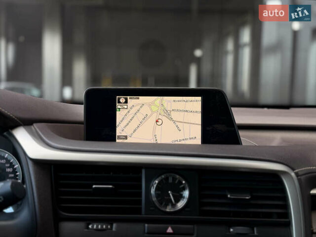 Белый Лексус РХ, объемом двигателя 2 л и пробегом 123 тыс. км за 28200 $, фото 20 на Automoto.ua