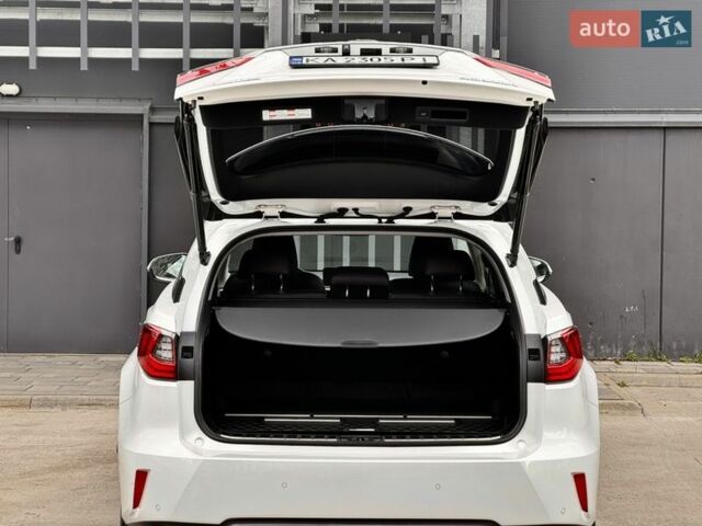 Білий Лексус РХ, об'ємом двигуна 2 л та пробігом 279 тис. км за 26900 $, фото 17 на Automoto.ua