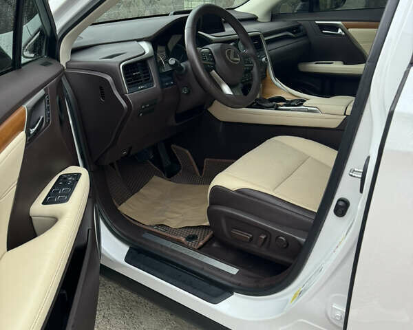 Білий Лексус РХ, об'ємом двигуна 3.5 л та пробігом 145 тис. км за 33690 $, фото 2 на Automoto.ua