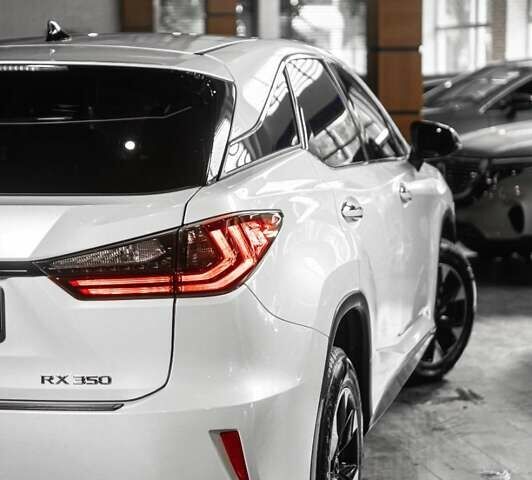 Белый Лексус РХ, объемом двигателя 3.46 л и пробегом 183 тыс. км за 27508 $, фото 4 на Automoto.ua